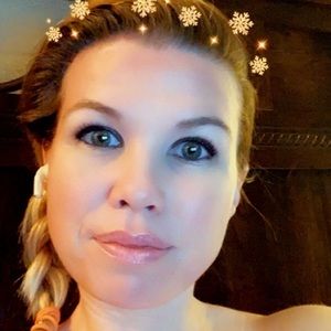 Meet your Posher, Renee